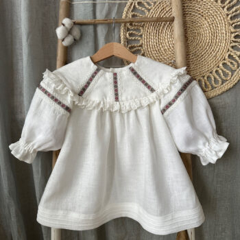 Rochiță de botez din in organic White cu model tradițional