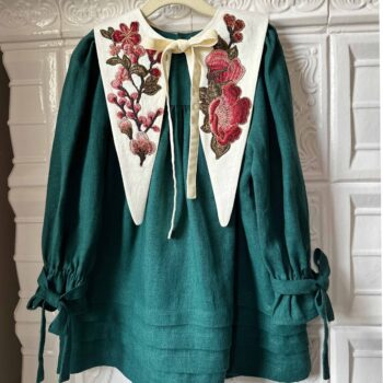 Rochie din in organic Emerald Green cu guler detașabil – Emerald Belle